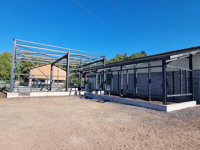 Ateliers municipaux — Saint-Ours-les-Roches (63)